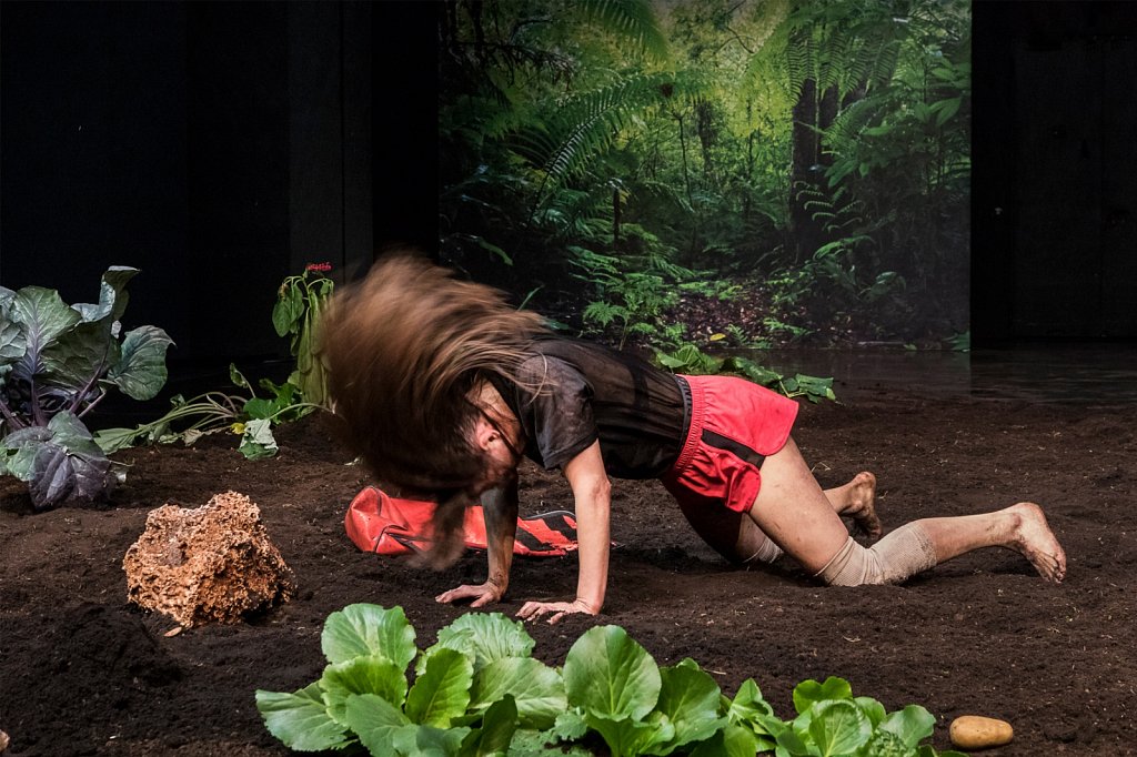 VELVET by Claire Vivianne Sobottke, Tanz im August, HAU 2019