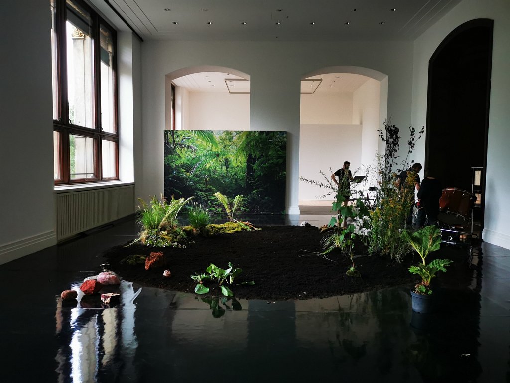 VELVET - Down to Earth <br> 2020 <br> Raum, Garten <br> Martin Gropius Bau Berlin